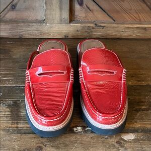 Donald Pliner Women’s Red  Hillie Patent Leather Slip-on Loafers